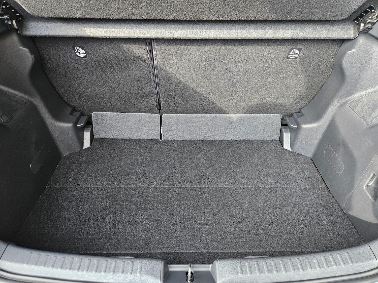 Used Mazda Mazda2 HYBRID 2025 for sale - 76832452: Photo 10