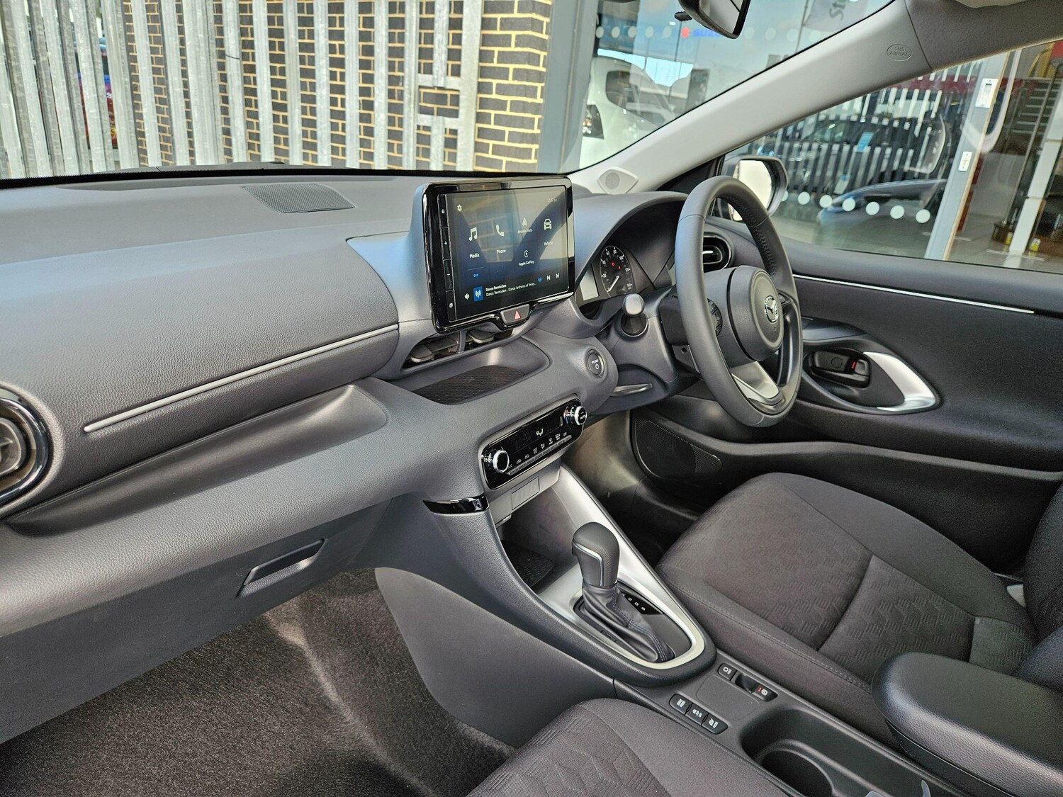 Used Mazda Mazda2 HYBRID 2025 for sale - 76832452: Photo 13