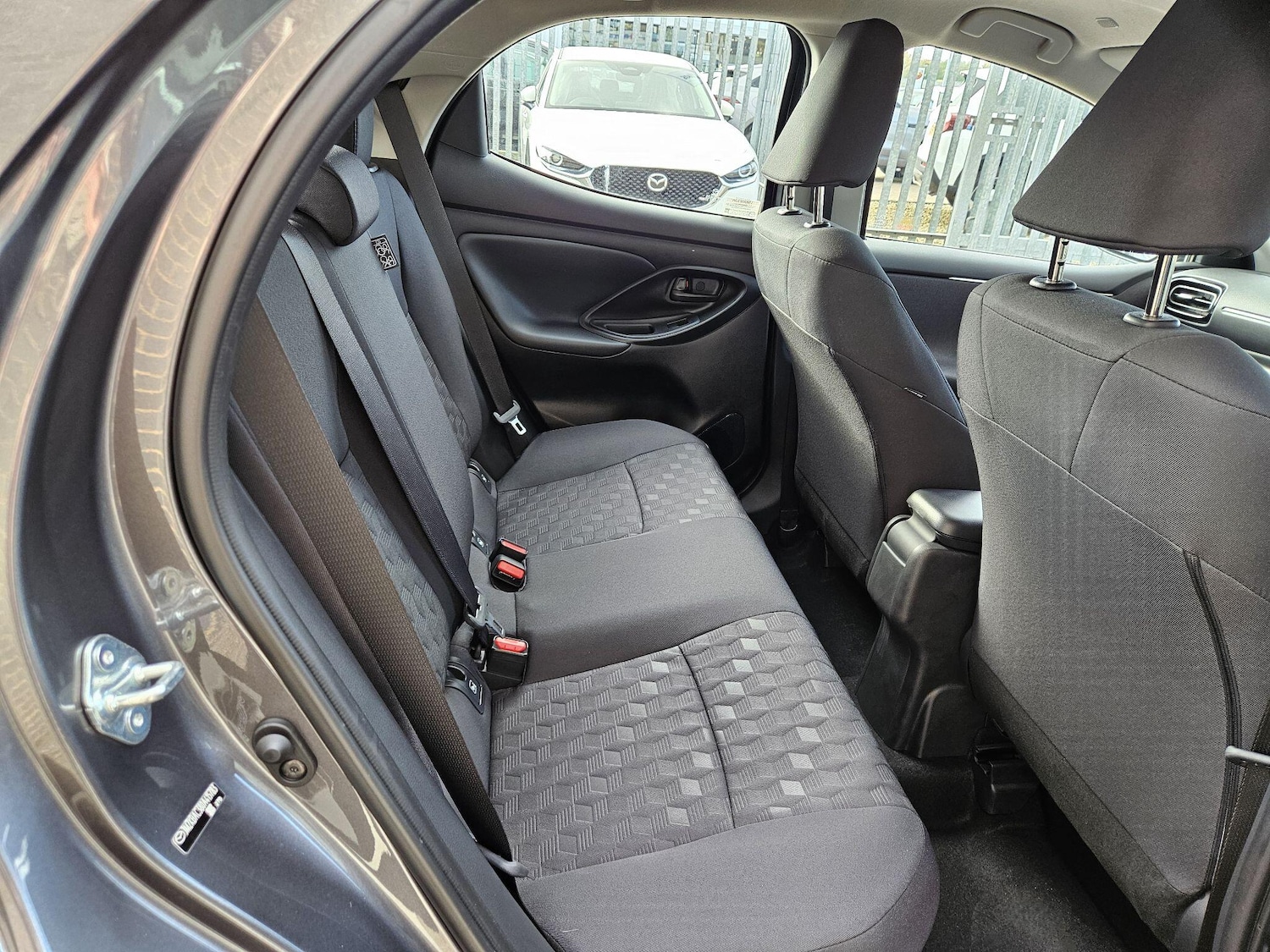 Used Mazda Mazda2 HYBRID 2025 for sale - 76832452: Photo 17