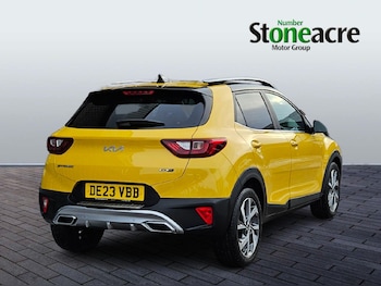 Used Kia Stonic 2023 for sale - 77143778: Photo