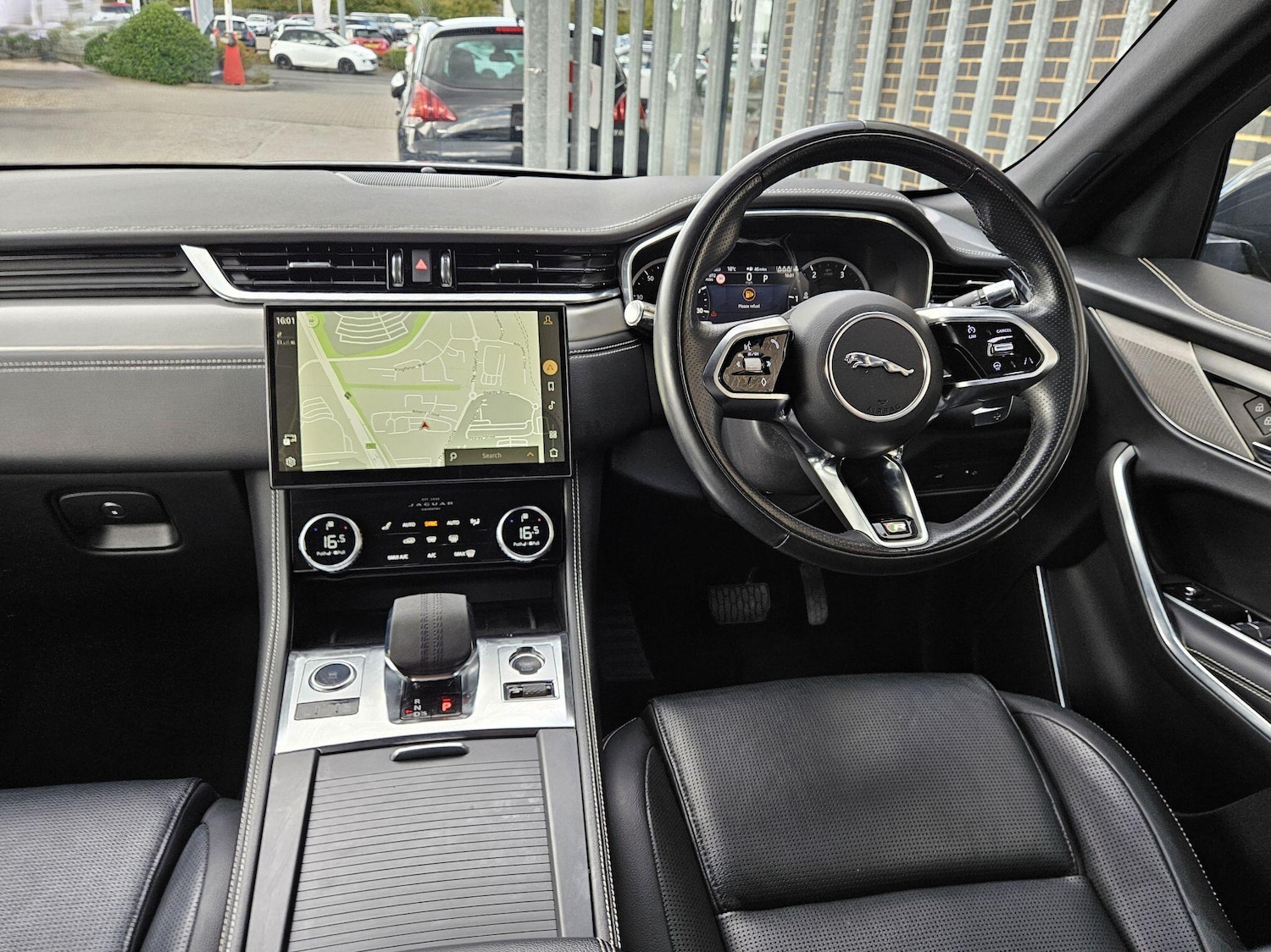 Used Jaguar F-Pace 2021 for sale - 76422746: Photo 12