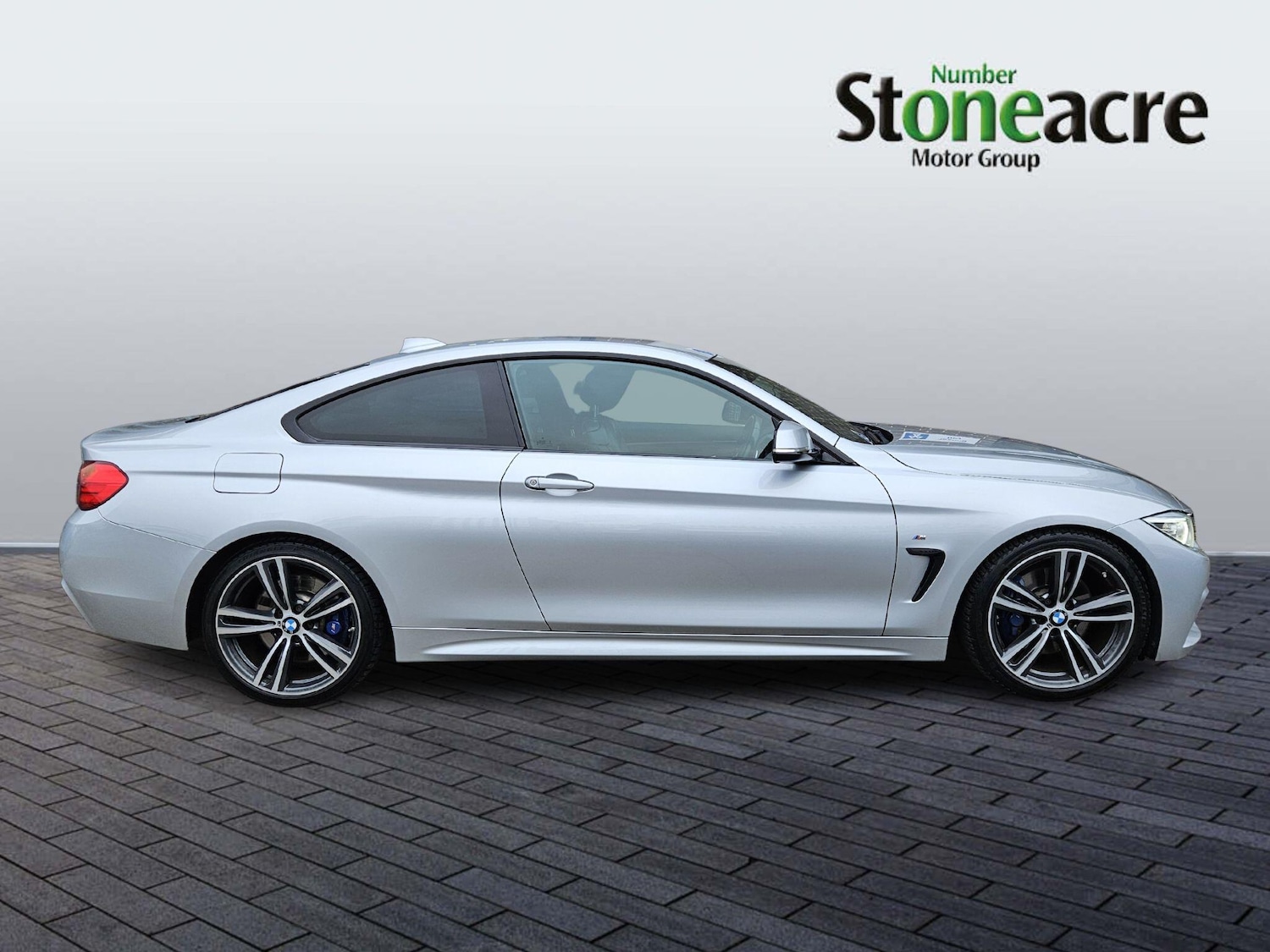 Used BMW 4 Series 2017 for sale - 76314791: Photo 2