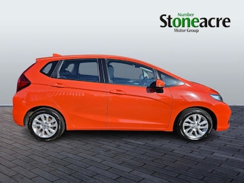 Used Honda Jazz 2018 for sale - 76167069: Photo 2