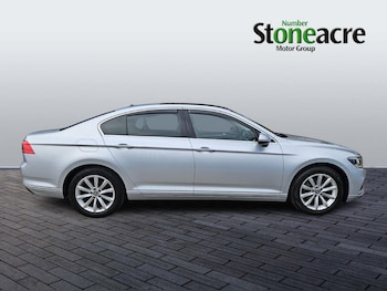 Used Volkswagen Passat 2021 for sale - 79553543: Photo