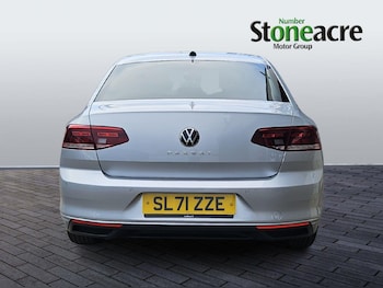 Used Volkswagen Passat 2021 for sale - 79553543: Photo
