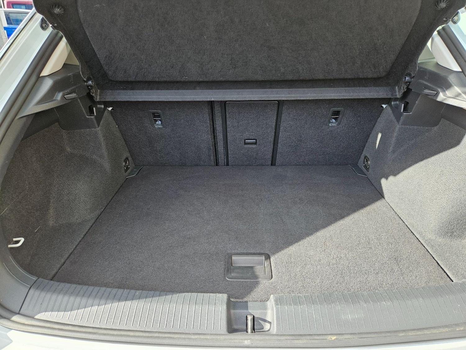 Used Volkswagen T-Roc 2019 for sale - 76422928: Photo 10