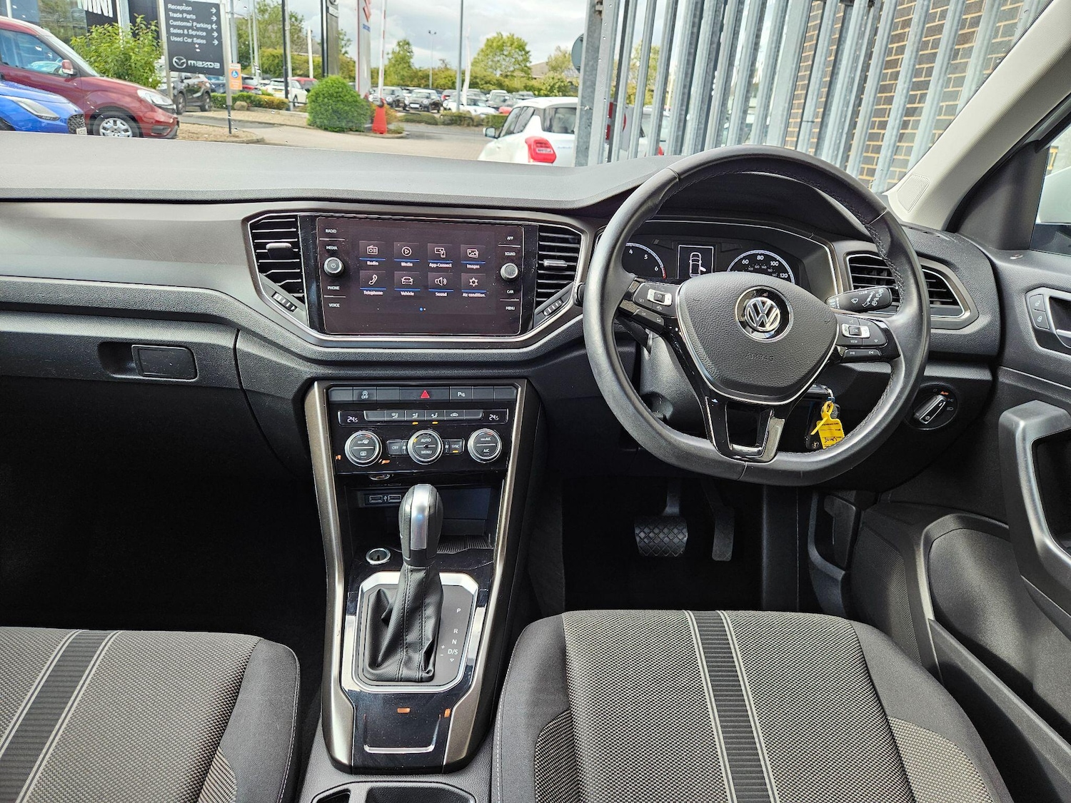 Used Volkswagen T-Roc 2019 for sale - 76422928: Photo 11