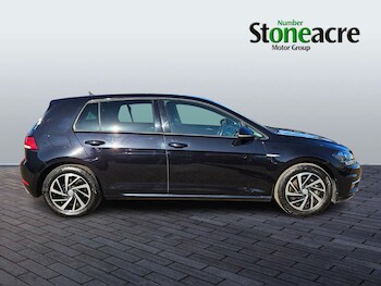 Used Volkswagen Golf 2019 for sale - 77753828: Photo