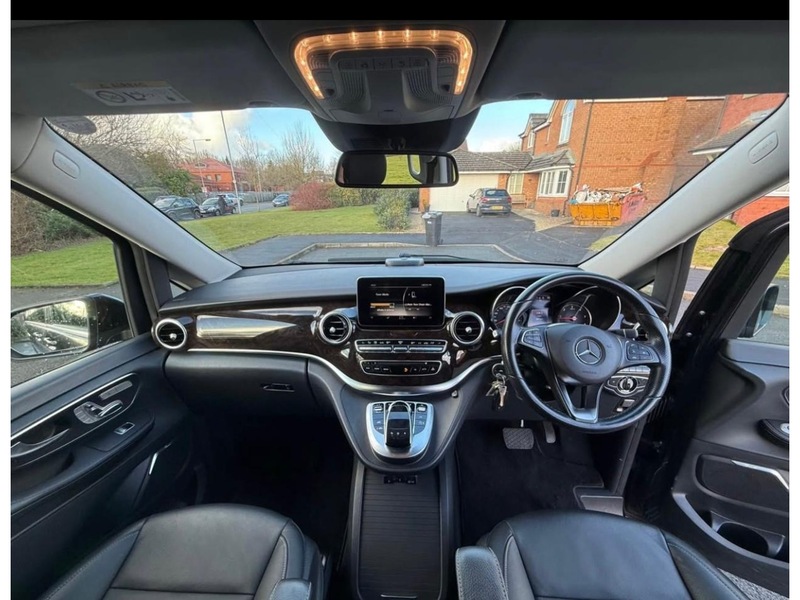 Used Mercedes-Benz V-Class 2025 for sale - 76330451: Photo 8