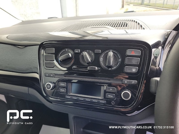Used Volkswagen up! 2014 for sale - 76133001: Photo 15