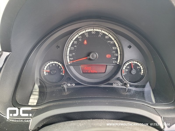 Used Volkswagen up! 2014 for sale - 76133001: Photo 43