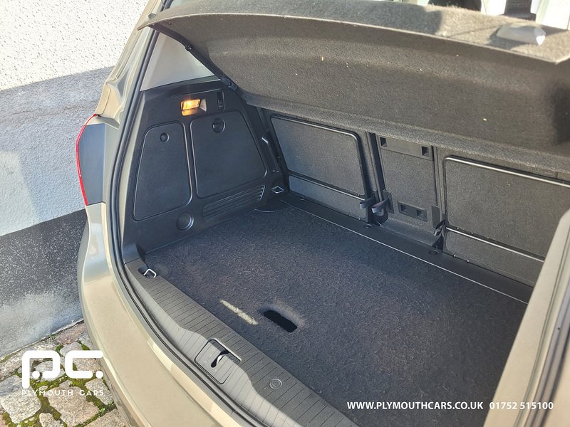 Used Vauxhall Meriva 2010 for sale - 75983116: Photo 31