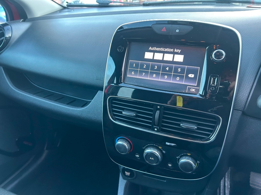 Used Renault Clio 2017 for sale - 76230553: Photo 13