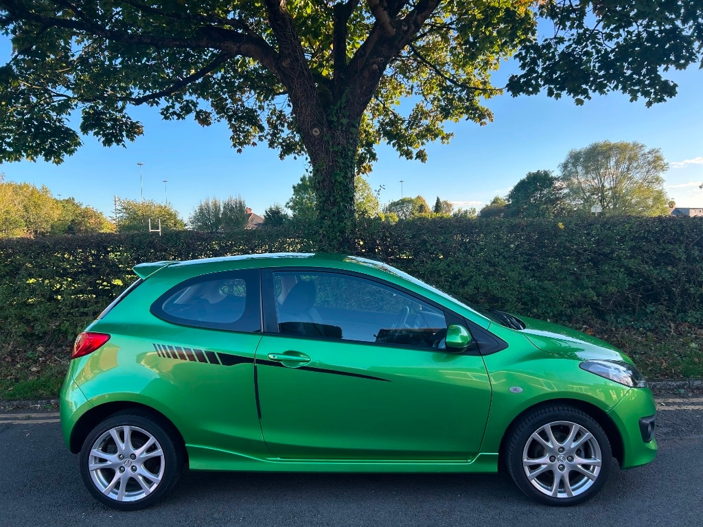 Used Mazda Mazda2 2010 for sale - 76230564: Photo 2