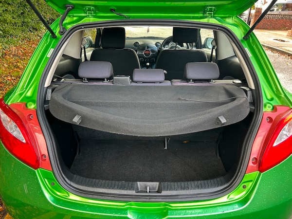 Used Mazda Mazda2 2010 for sale - 76230564: Photo 20