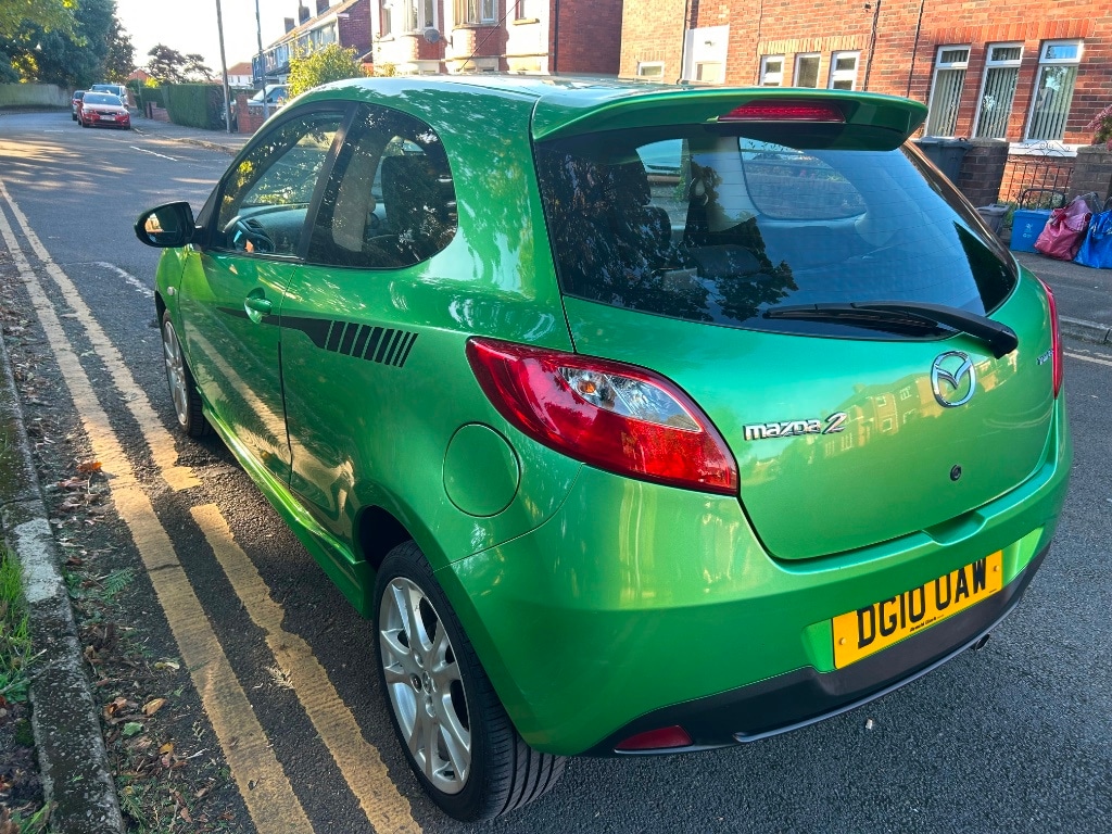Used Mazda Mazda2 2010 for sale - 76230564: Photo 5