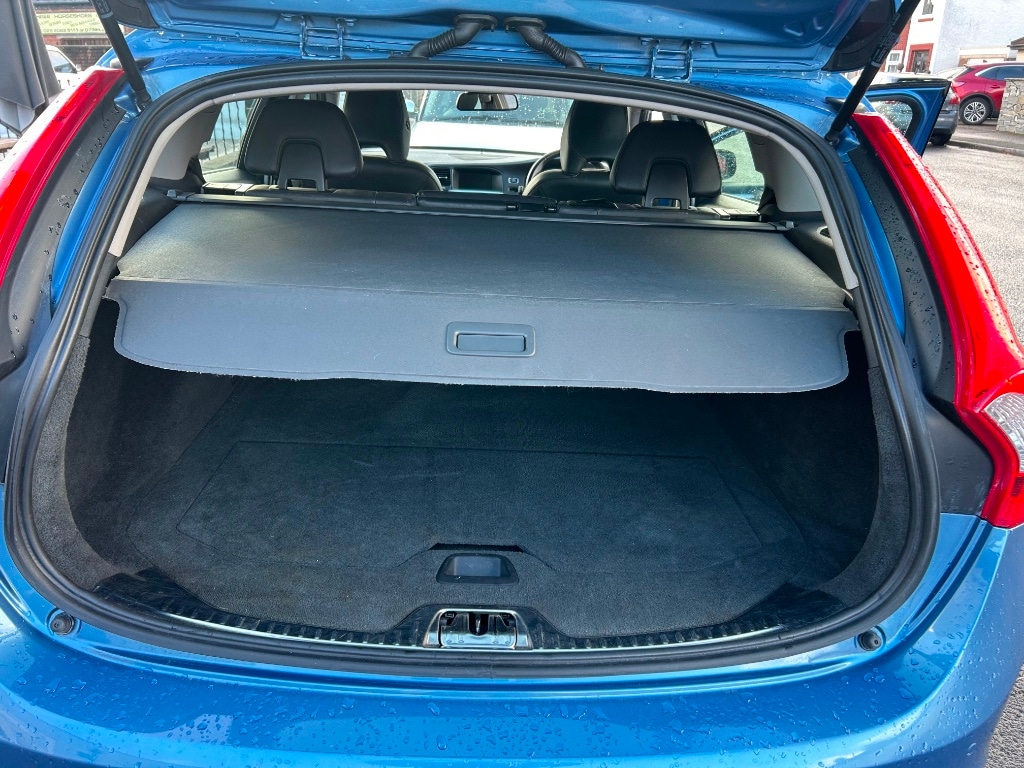 Used Volvo V60 2014 for sale - 76353444: Photo 16