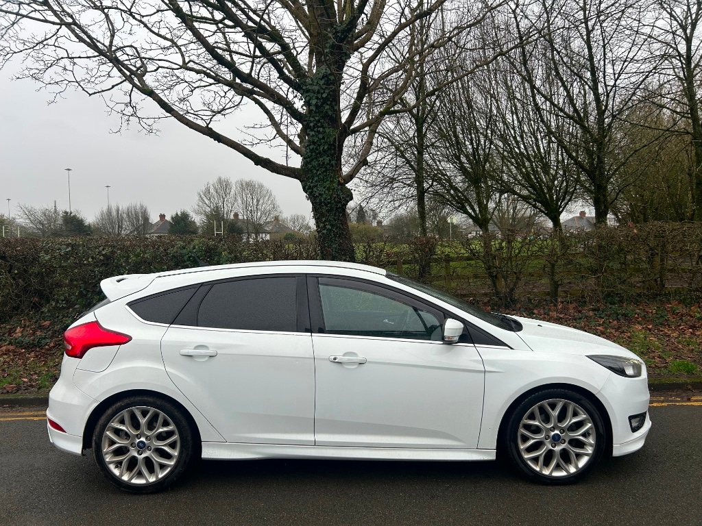 Used Ford Focus 2016 for sale - 77502779: Photo 2