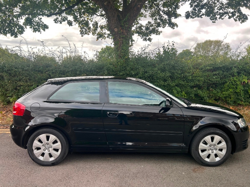 Used Audi A3 2009 for sale - 76198685: Photo 2