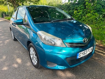 Used Toyota Yaris 2013 for sale - 78869726: Photo