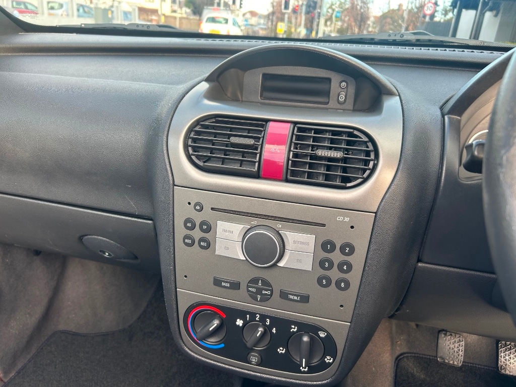 Used Vauxhall Tigra 2009 for sale - 77237225: Photo 8