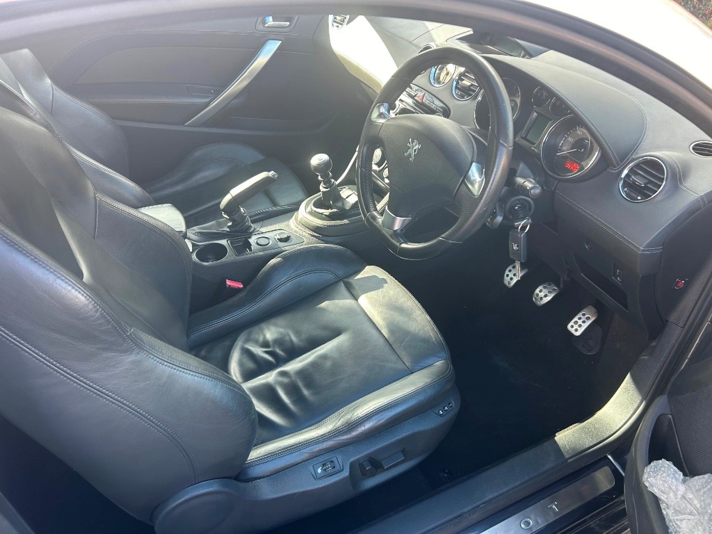 Used Peugeot RCZ 2011 for sale - 76230561: Photo 9