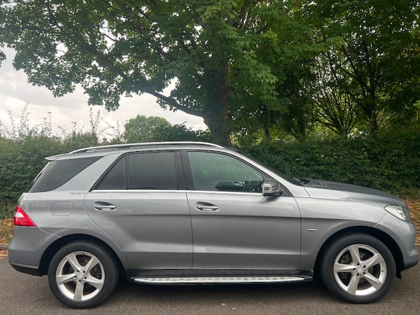Used Mercedes-Benz M-Class 2012 for sale - 76230560: Photo 2