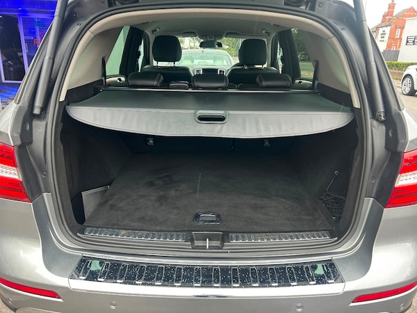Used Mercedes-Benz M-Class 2012 for sale - 76230560: Photo 6