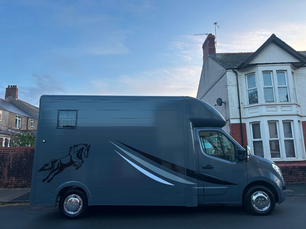 Used Nissan Other 2018 for sale - 77125787: Photo 2