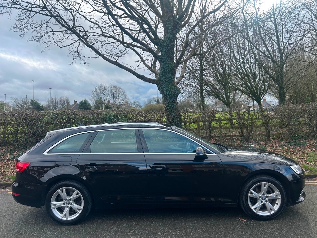 Used Audi A4 2018 for sale - 77548518: Photo 2