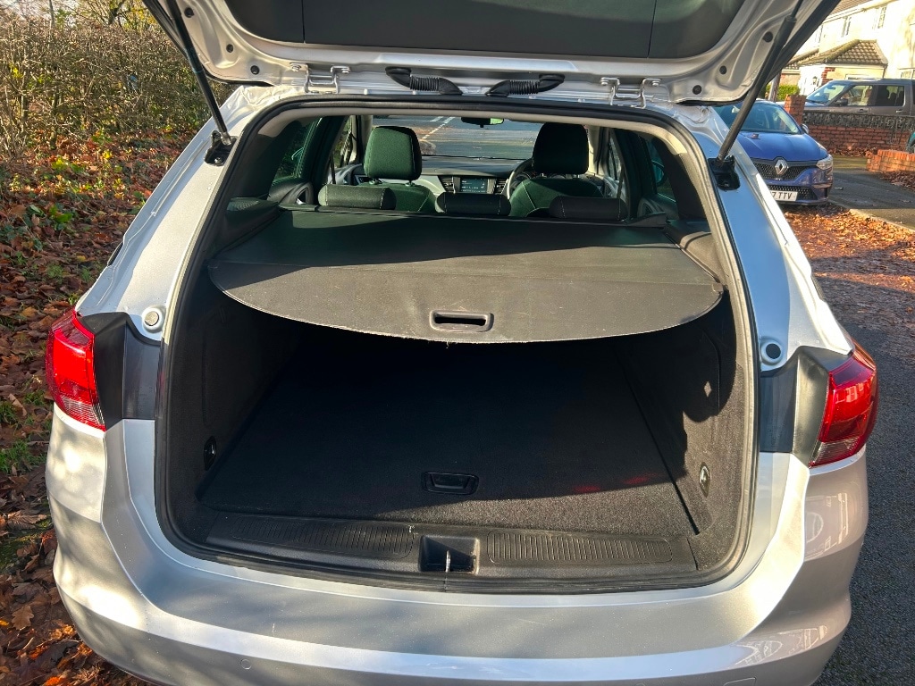 Used Vauxhall Astra 2019 for sale - 76630378: Photo 11