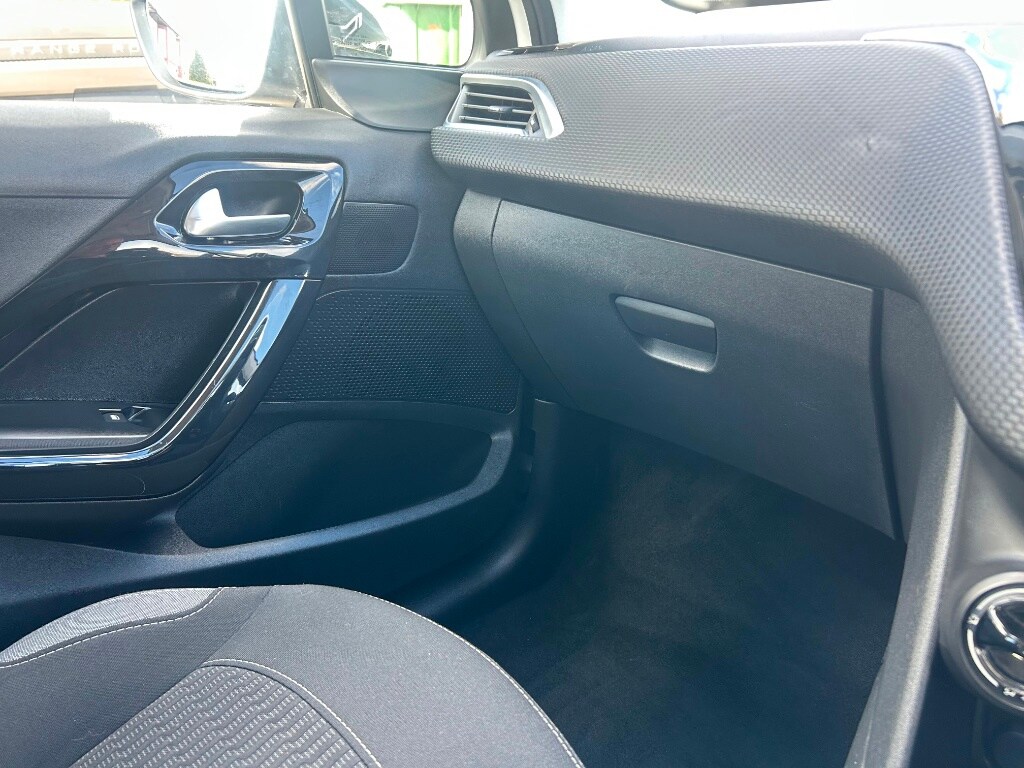 Used Peugeot 208 2016 for sale - 78219662: Photo 12