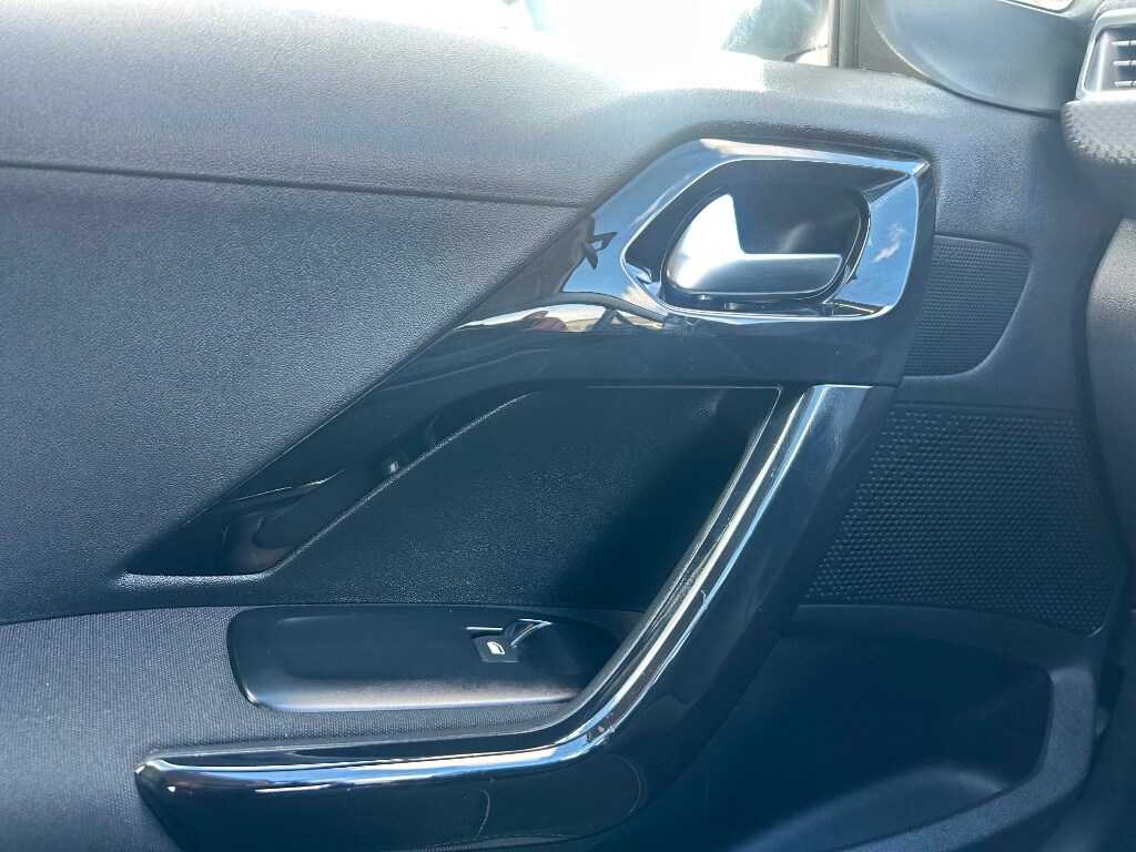 Used Peugeot 208 2016 for sale - 78219662: Photo 14