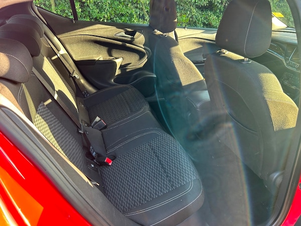 Used Vauxhall Astra 2016 for sale - 76230555: Photo 8