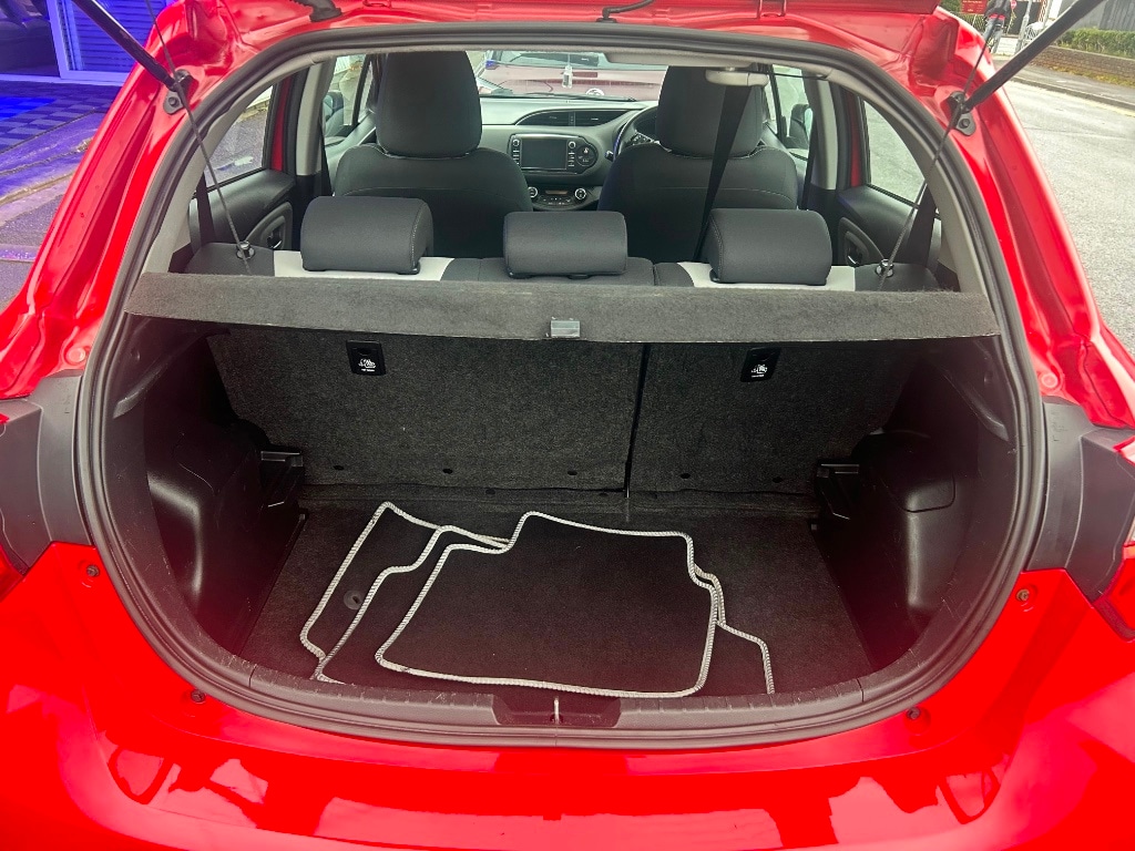 Used Toyota Yaris 2020 for sale - 76317491: Photo 12