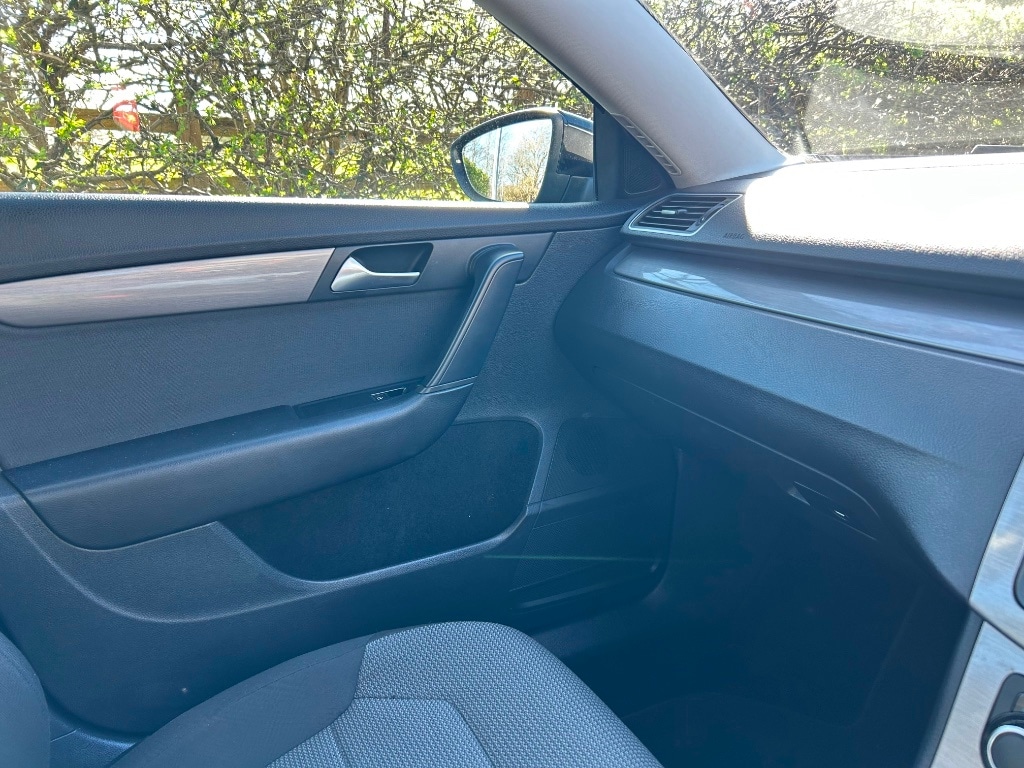 Used Volkswagen Passat 2012 for sale - 77968935: Photo 12