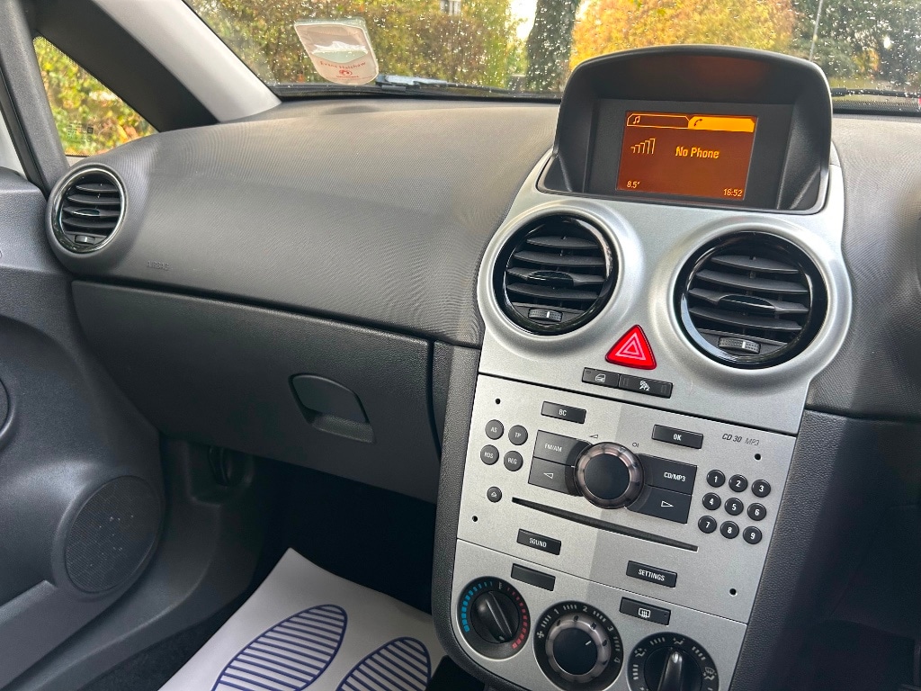 Used Vauxhall Corsa 2012 for sale - 76358310: Photo 8