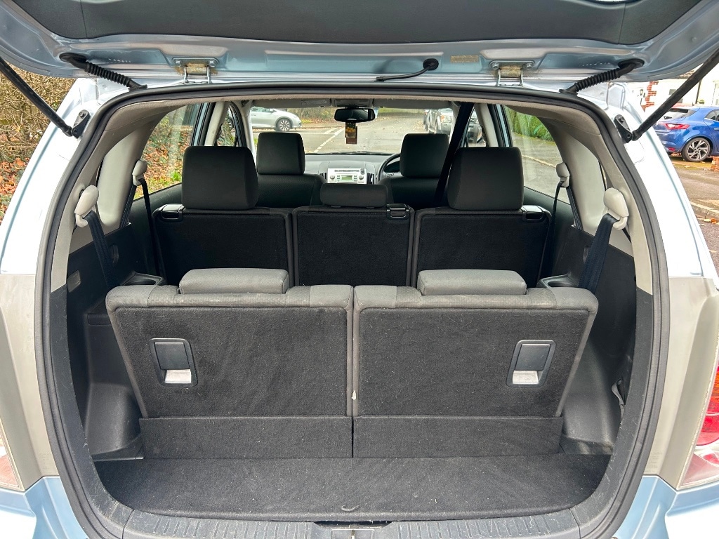 Used Toyota Corolla Verso 2006 for sale - 76736554: Photo 15