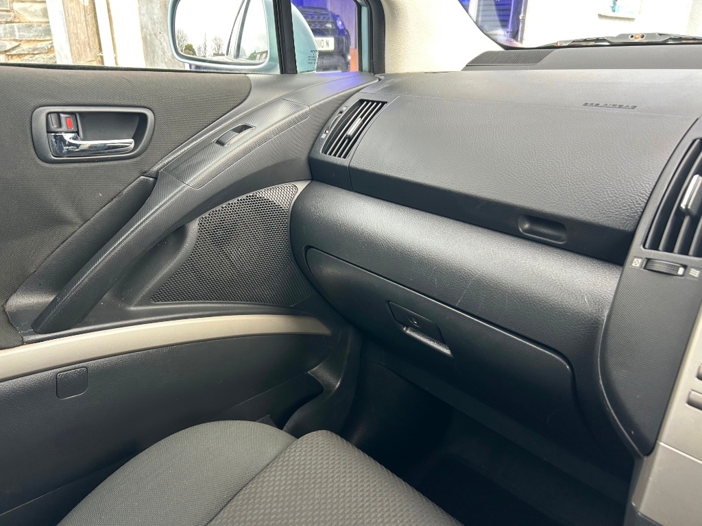 Used Toyota Corolla Verso 2006 for sale - 76736554: Photo 16