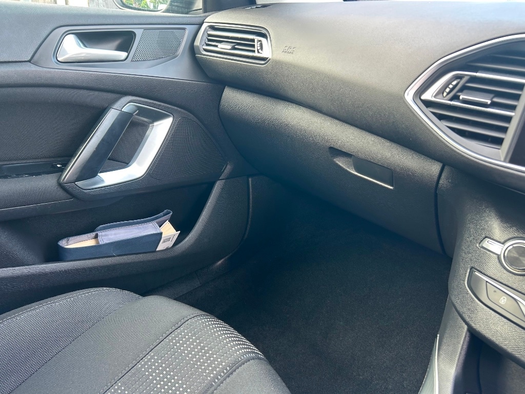 Used Peugeot 308 2017 for sale - 76230562: Photo 10