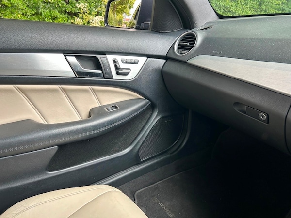 Used Mercedes-Benz C-Class 2012 for sale - 76198681: Photo 12