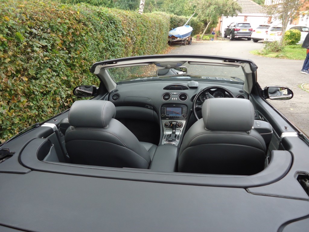 Used Mercedes-Benz SL 2005 for sale - 76198676: Photo 11