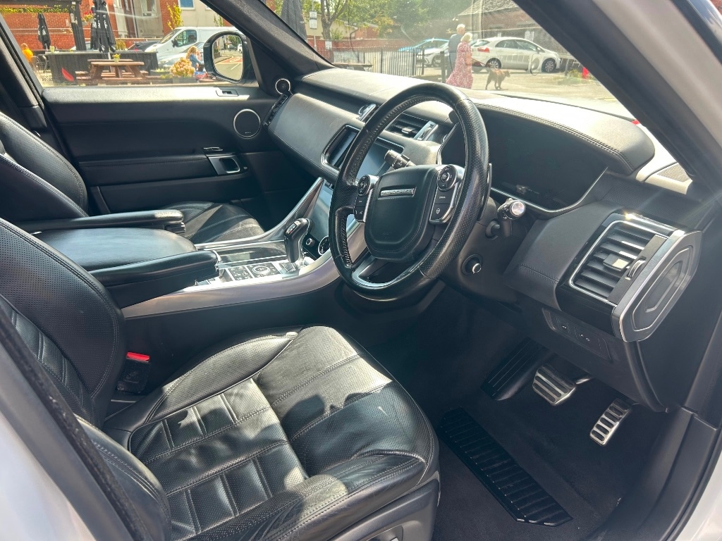 Used Land Rover Range Rover Sport 2016 for sale - 76198677: Photo 11