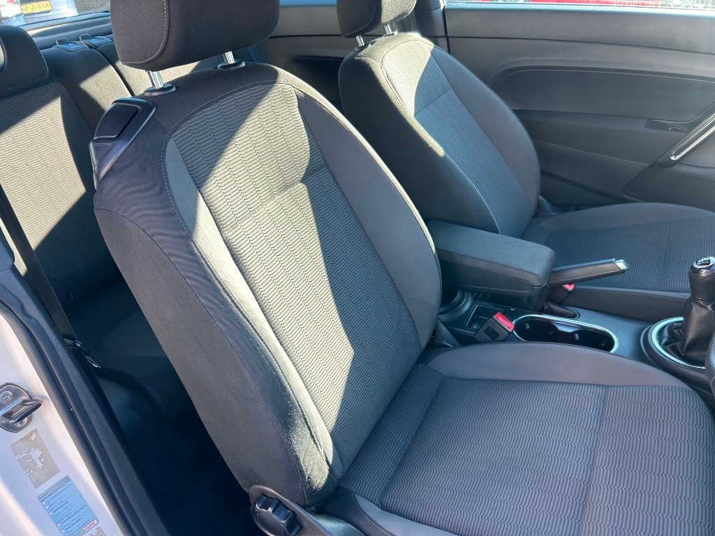 Used Volkswagen Beetle 2013 for sale - 77555967: Photo 5