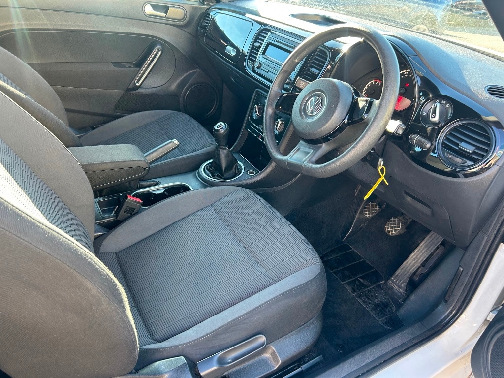 Used Volkswagen Beetle 2013 for sale - 77555967: Photo 6