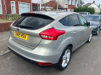 Used Ford Focus 2015 for sale - 79327081: Photo
