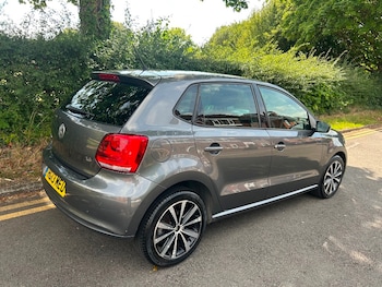 Used Volkswagen Polo 2013 for sale - 75413260: Photo