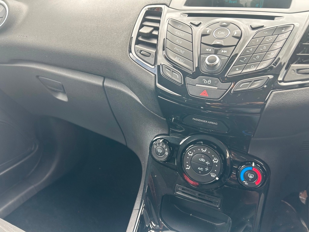 Used Ford Fiesta 2015 for sale - 76198674: Photo 12