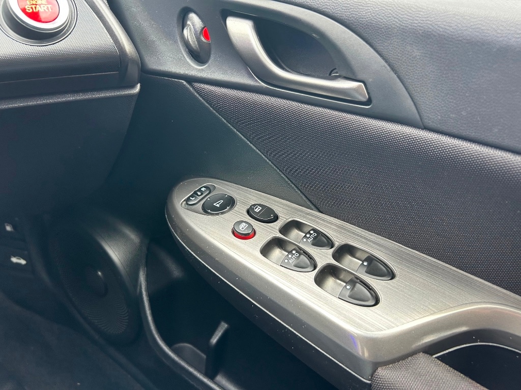 Used Honda Civic 2011 for sale - 76230563: Photo 11