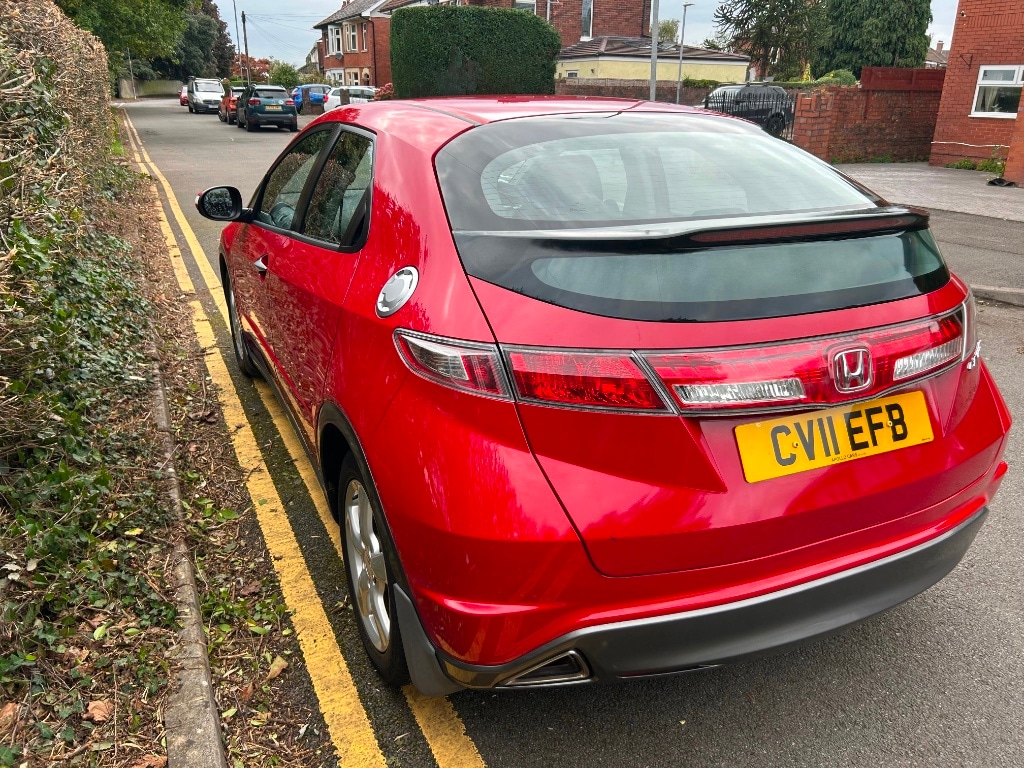 Used Honda Civic 2011 for sale - 76230563: Photo 6